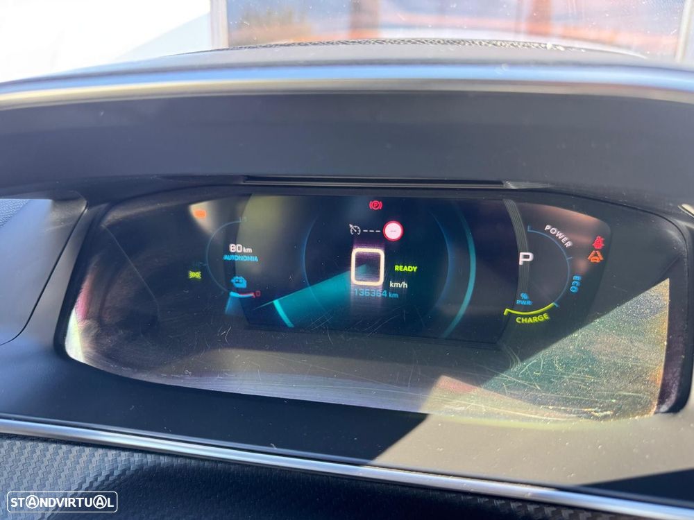 Peugeot e-208 50 kWh GT Pack - 16
