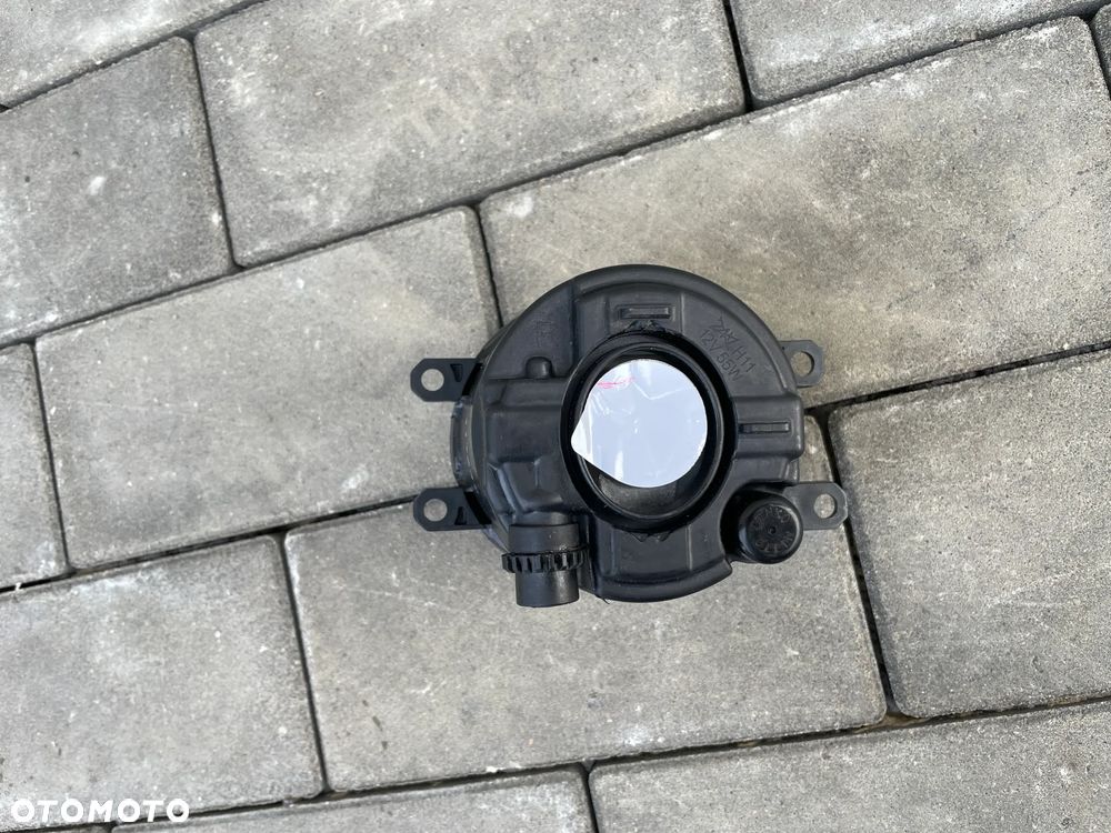 HALOGEN PRAWY C1, 107, Aygo, AVENSIS T27, YARIS - NOWY - 2