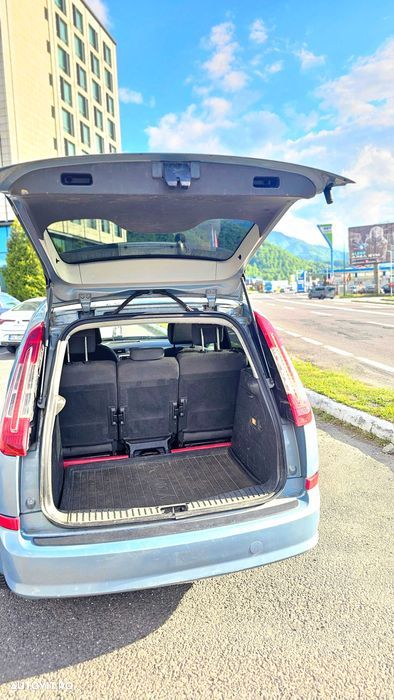 Ford C-Max 1.8 TDCi Ambiente - 8