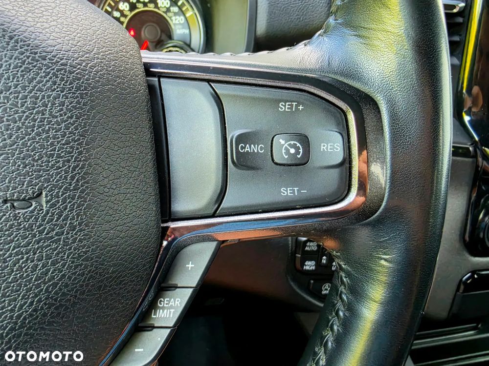 Dodge RAM 5.7 4x4 - 20