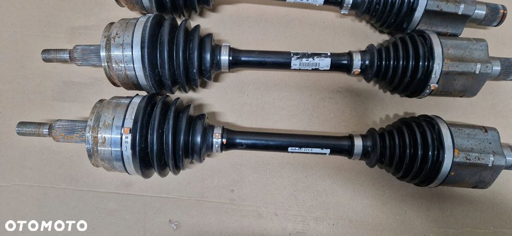 PÓŁOŚ PRZEDNIA LEWA VW T6.1 POLOS PRZOD LEWA VW T6 - 4