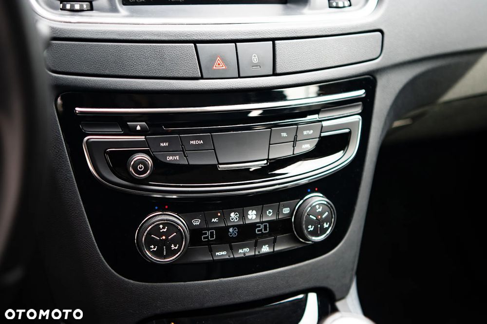 Peugeot 508 1.6 e-THP Allure S&S - 13