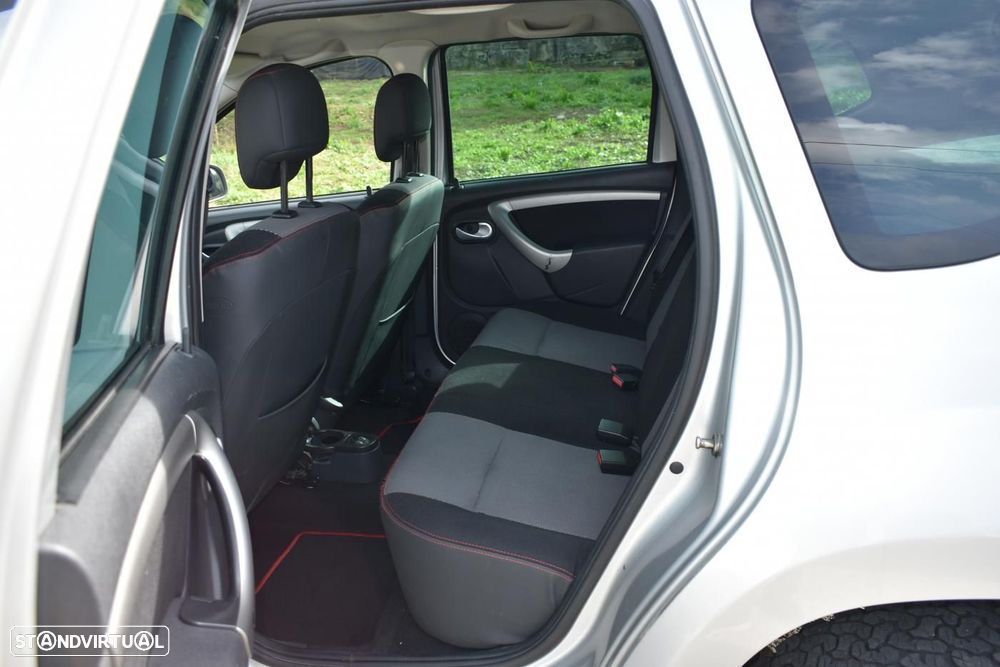 Dacia Duster 1.5 dCi SL Delsey - 11