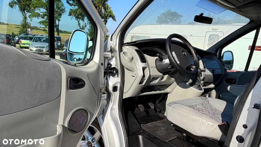 Opel Vivaro - 23