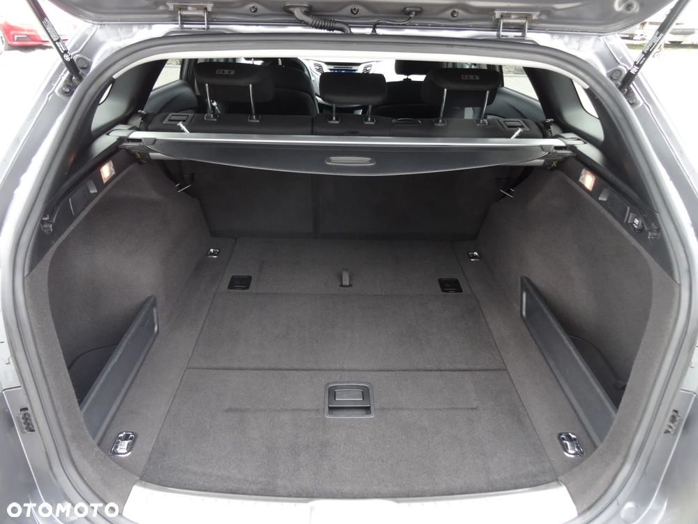 Hyundai i40 Kombi 1.7 CRDi DCT Style - 16