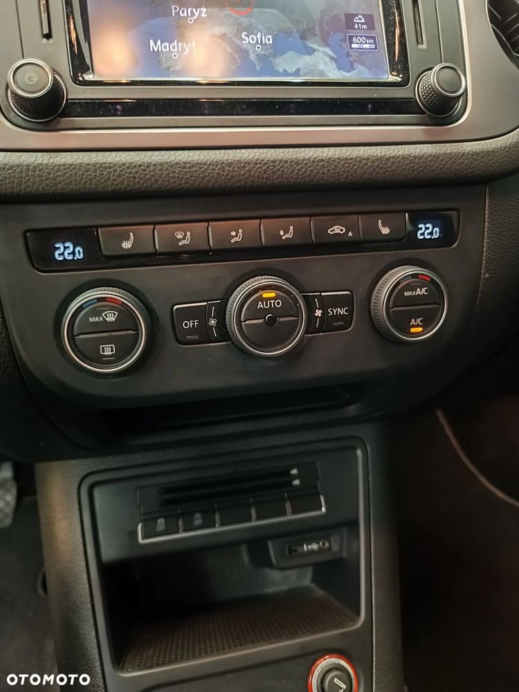 Volkswagen Tiguan - 19