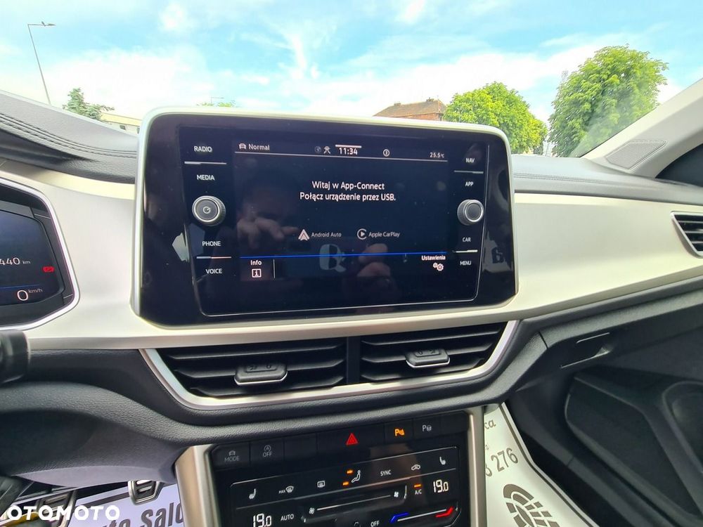 Volkswagen T-Roc 1.5 TSI OPF Move - 16