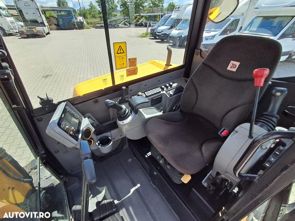 JCB 57 C-1 MINIEXCAVATOR SENILE CAUCIUC CUPA ULTIMAX SI PICON TECNA - 13