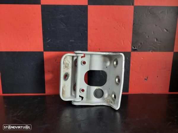 Dobradiça Porta Trás Esquerda Mercedes-Benz Vito Caixa (W447) - 1