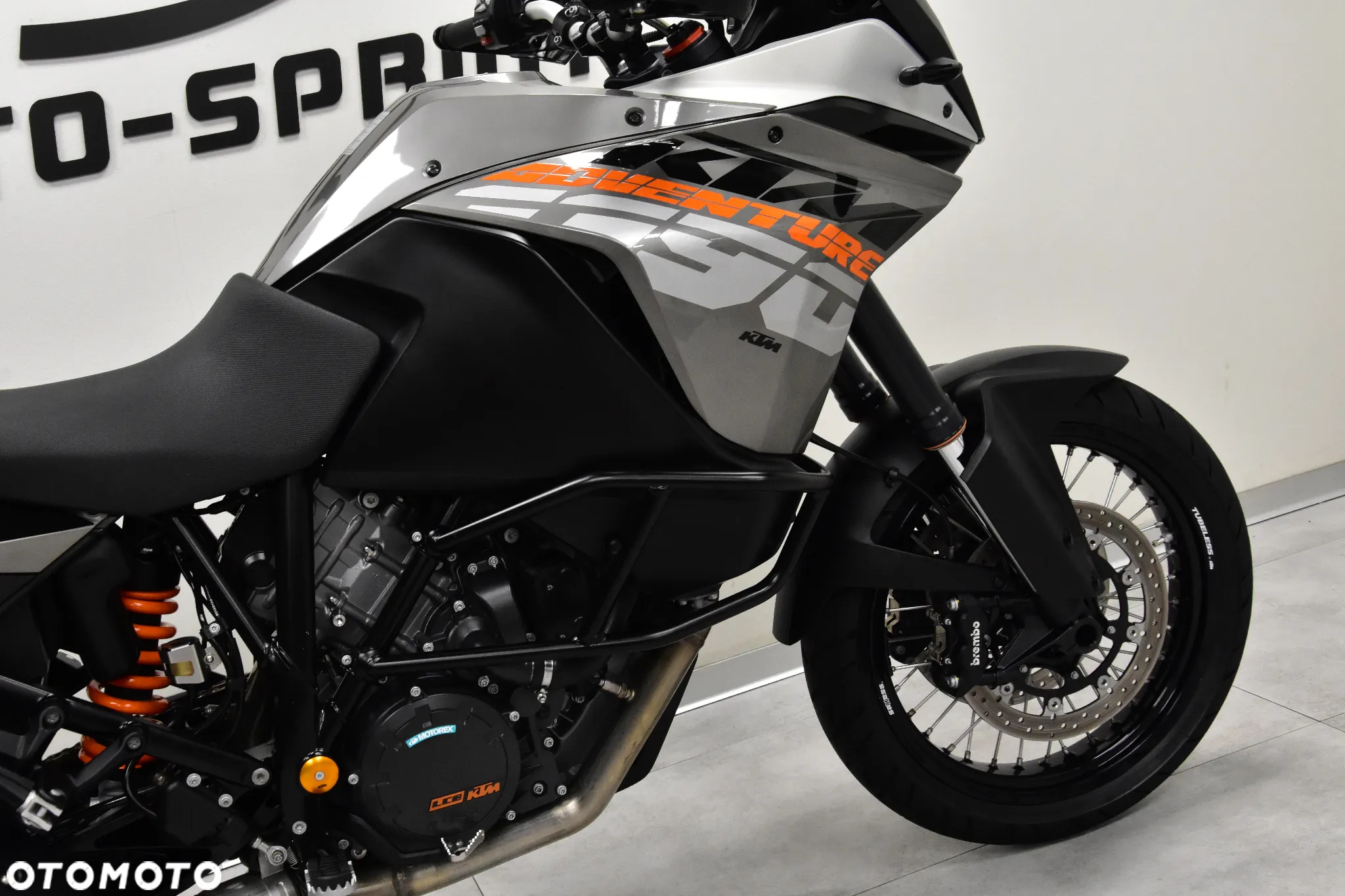 KTM Adventure - 11