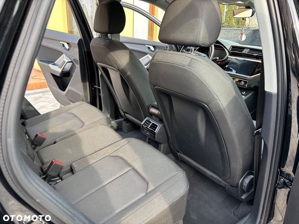 Audi Q3 35 TFSI S tronic - 12