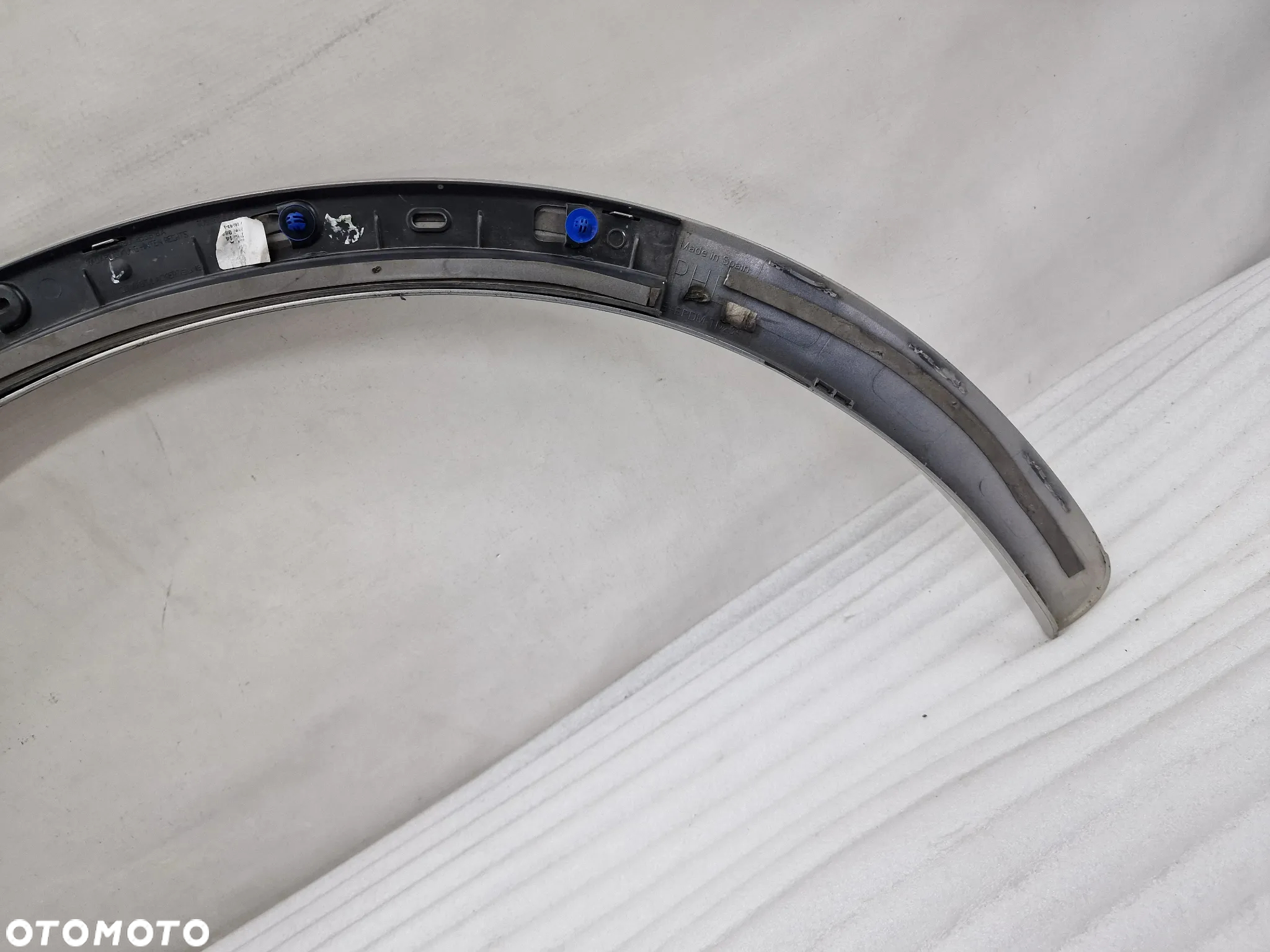 AUDI Q3 8U0 11- PRAWA / LEWA TYLNA TYLNIA TYŁ LISTWA / NAKŁADKA BŁOTNIKA , NR 8U0853818 / 8U0853818A / 8U0853818B , NR AUKCJI NB110 - 11