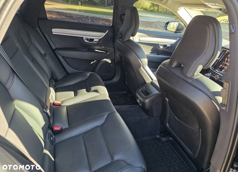 Volvo S90 D4 Momentum Pro - 16