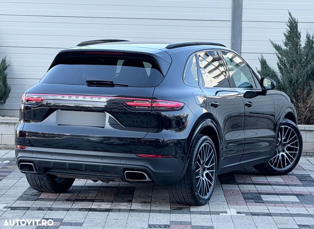 Porsche Cayenne - 18