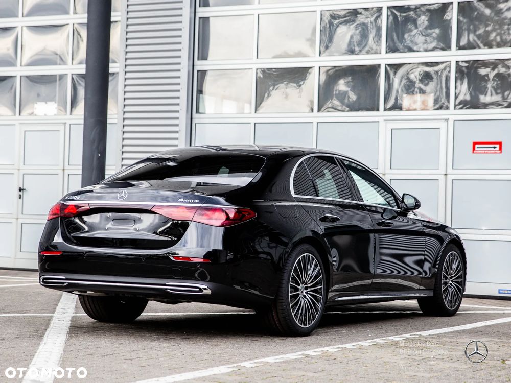 Mercedes-Benz Klasa E 220 d mHEV 4-Matic Exclusive 9G-Tronic - 5