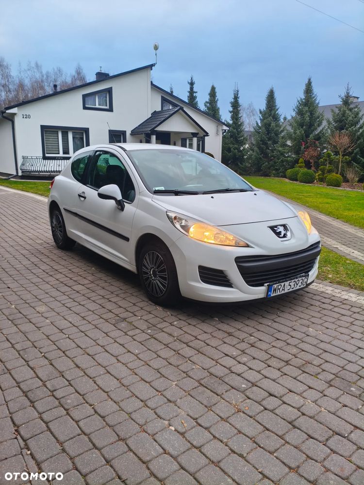 Peugeot 207 1.4 HDi Presence - 2