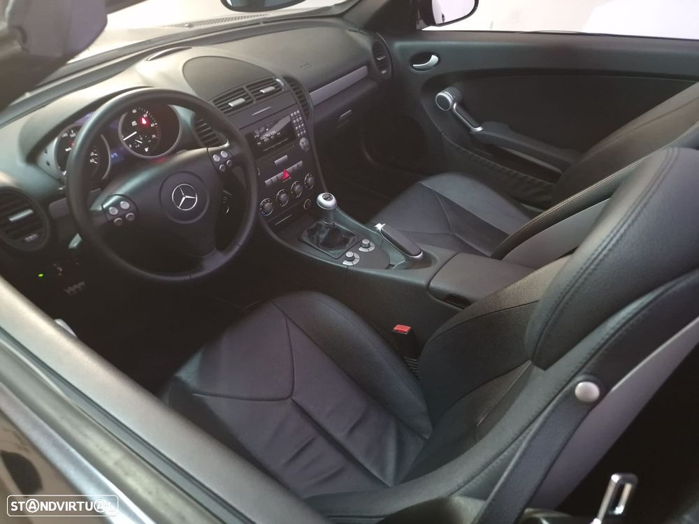 Mercedes-Benz SLK 200 - 21