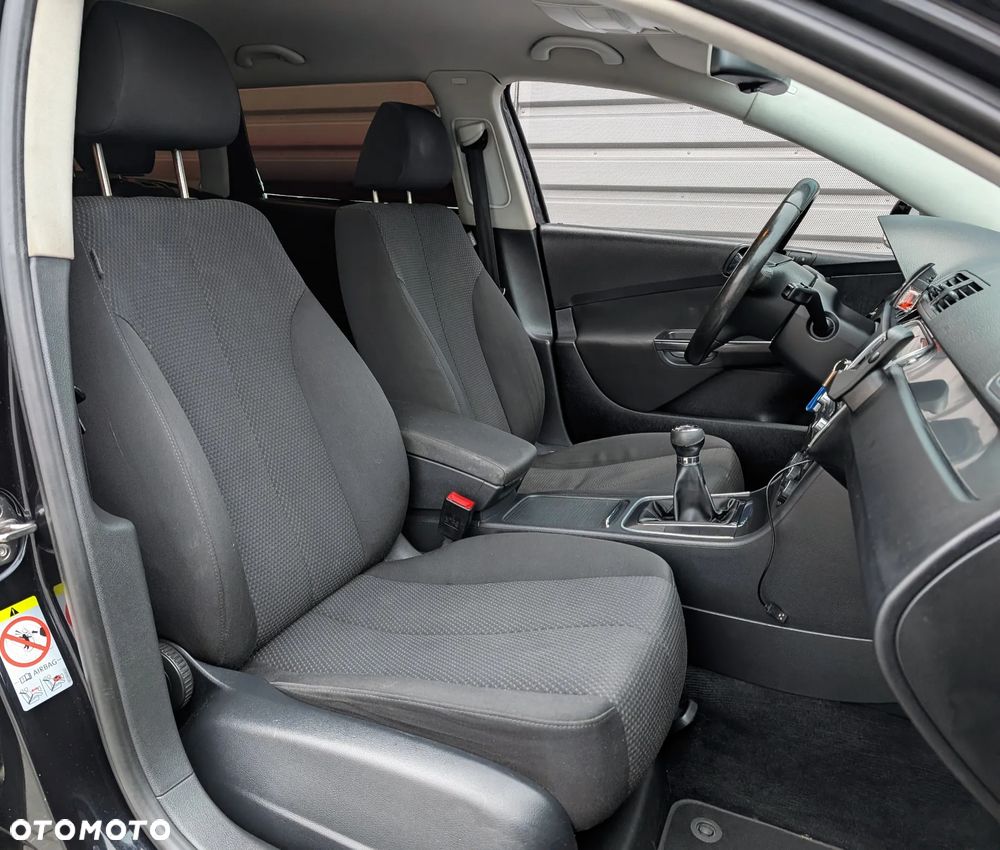 Volkswagen Passat 2.0 TDI Individual Chrom - 6