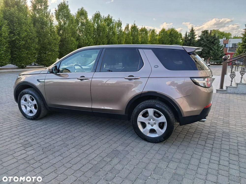 Land Rover Discovery Sport TD4 HSE Luxury - 16
