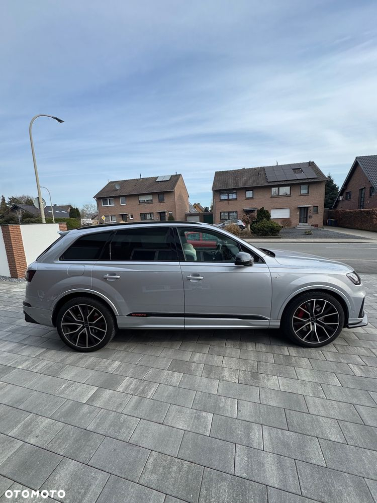 Audi Q7 60 TFSI e Quattro S Line Tiptr - 7