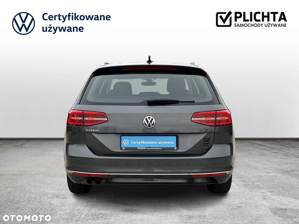 Volkswagen Passat - 4