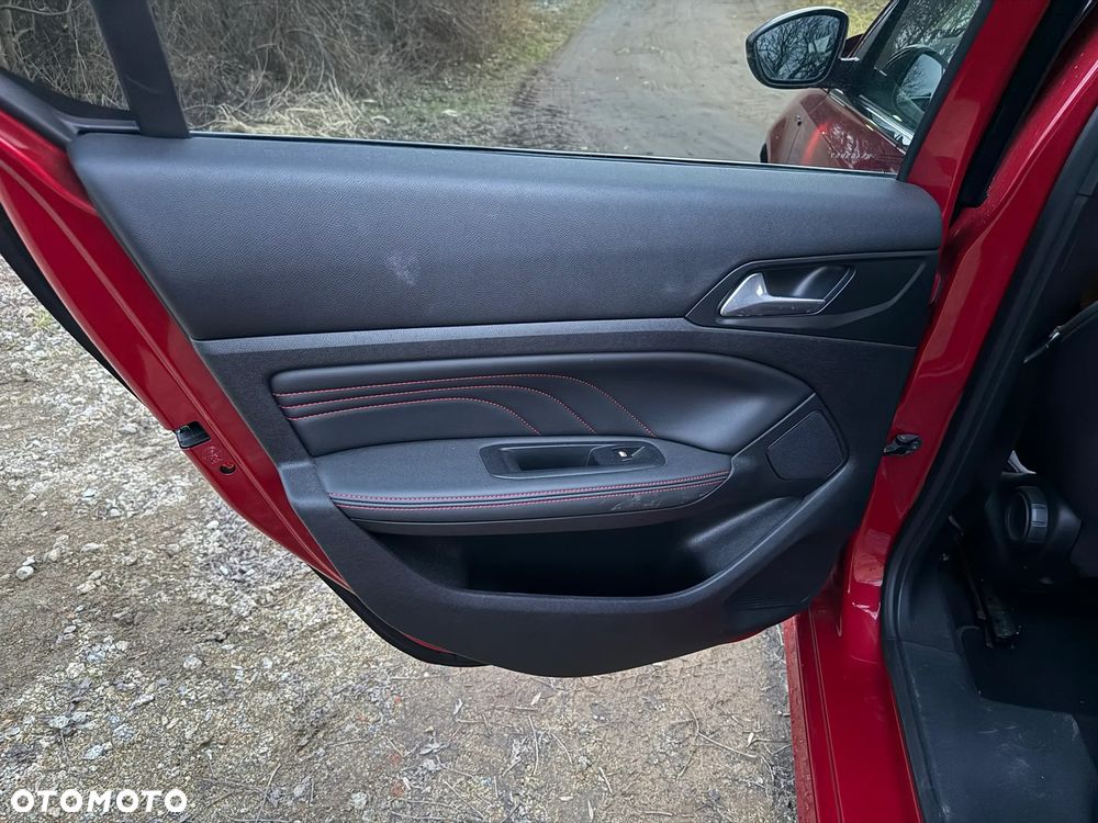 Peugeot 308 BlueHDi 130 EAT8 Stop & Start GT - 22