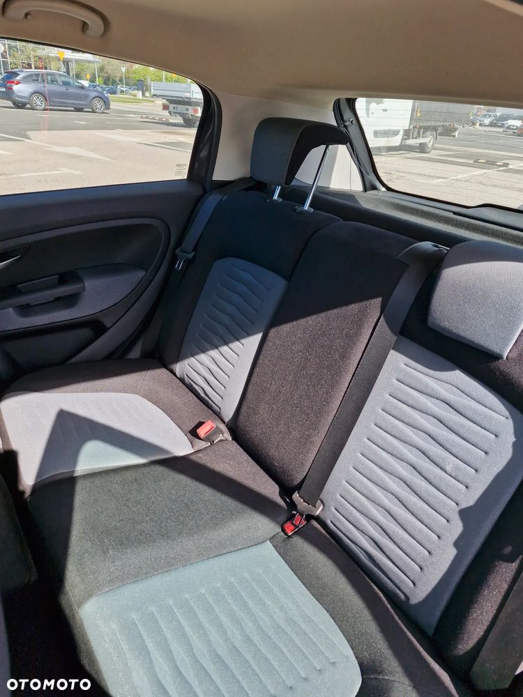 Fiat Grande Punto - 13