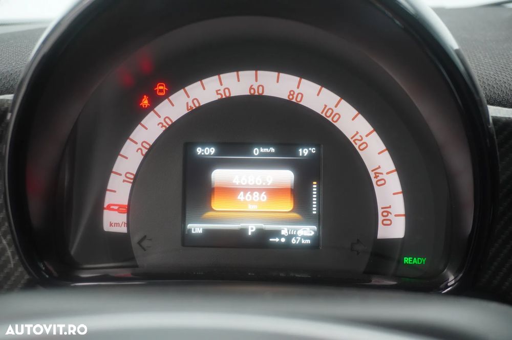 Smart Fortwo EQ - 12