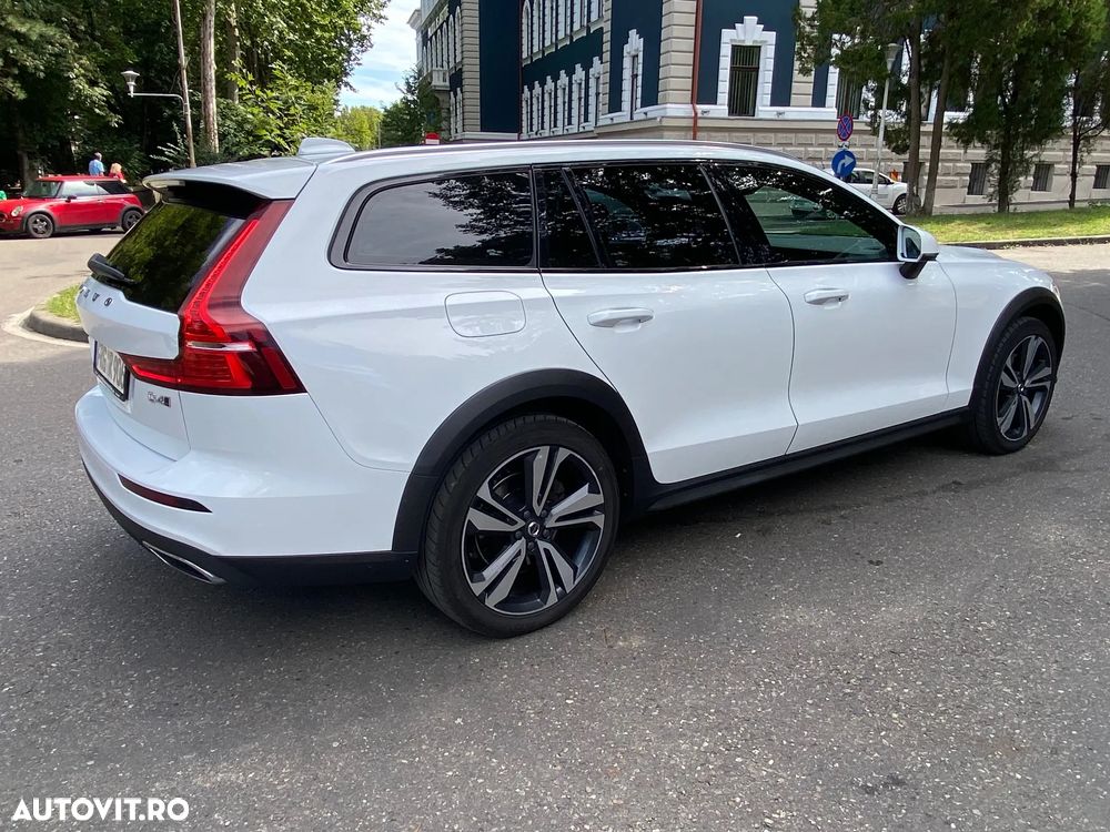 Volvo V60 V60CC D4 AWD Momentum Pro - 3