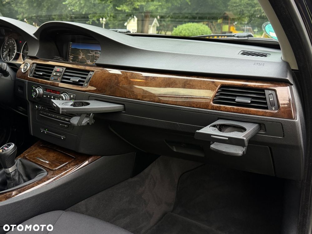 BMW Seria 3 - 17