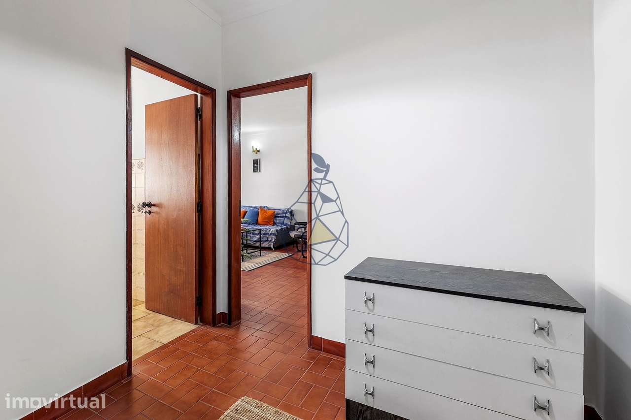 Apartamento T2 com Garagem e Elevador — Portimão - Grande imagem: 4/42