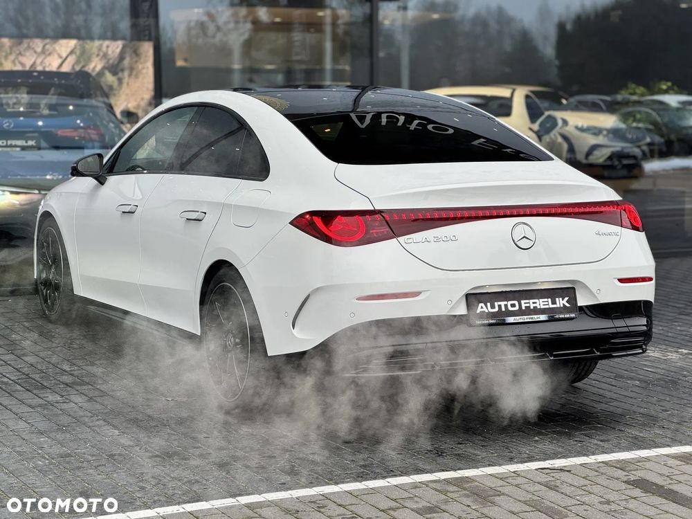 Mercedes-Benz CLA 200 4Matic - 10