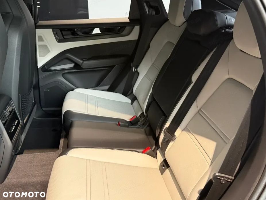 Porsche Cayenne Black Edition - 15