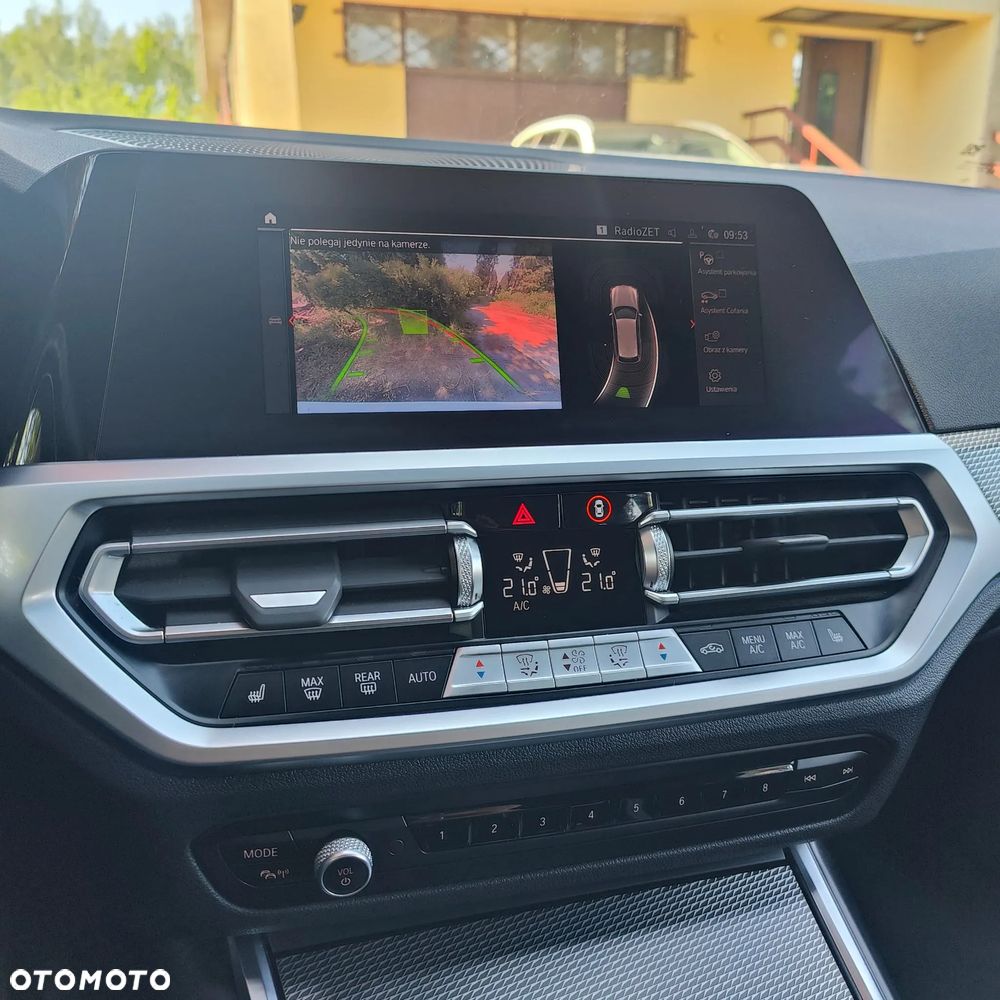 BMW Seria 3 320i - 20