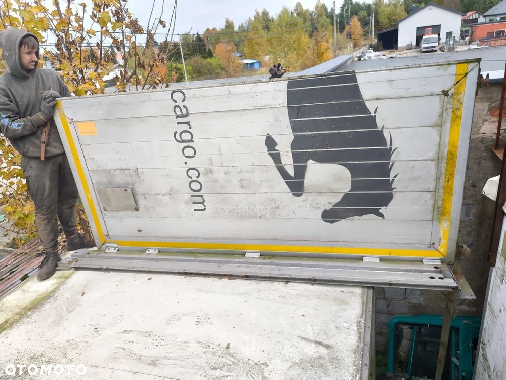 Drzwi, słupki schmitz naczepa firanka - 4