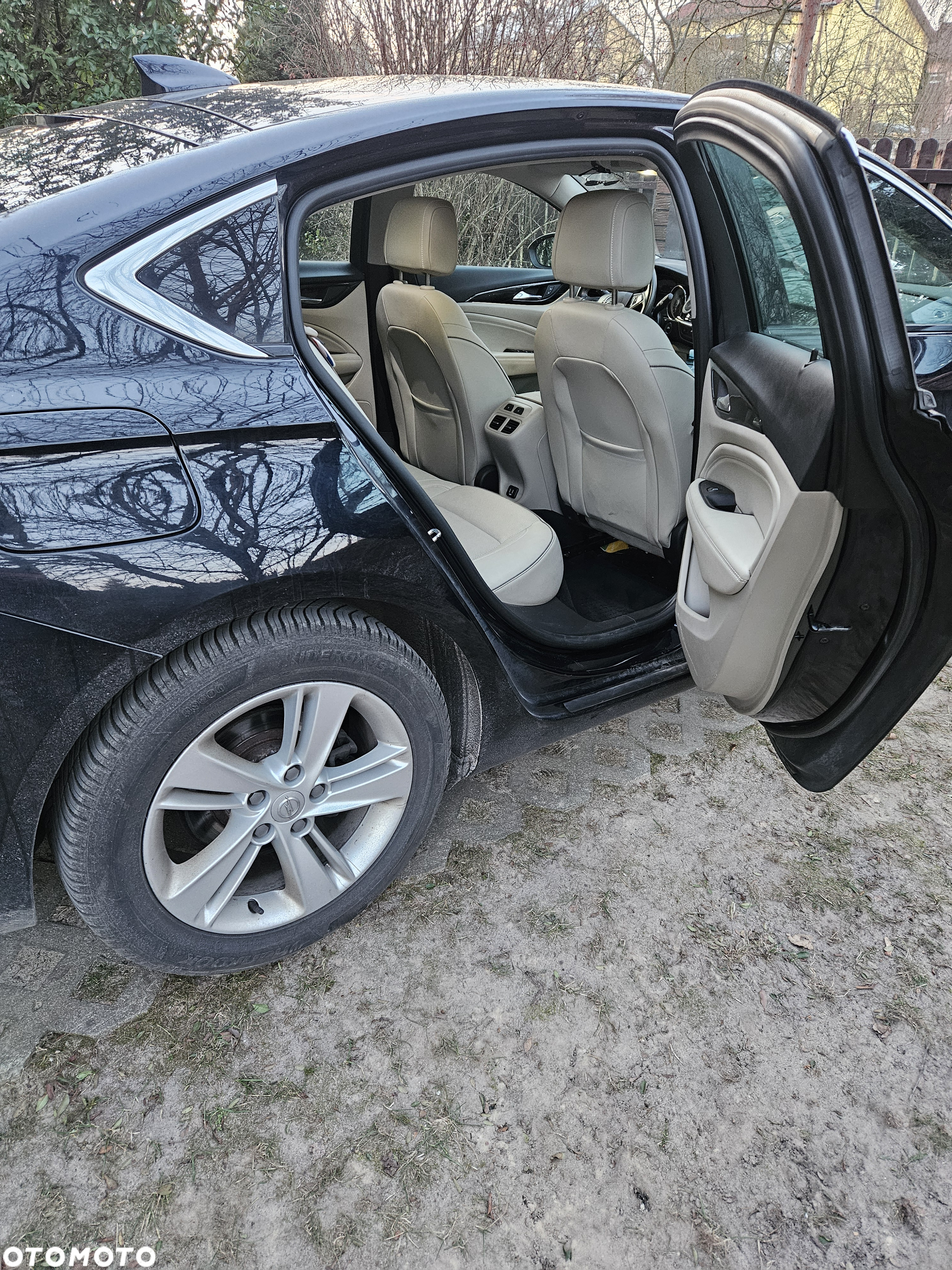 Opel Insignia 2.0 CDTI Edition - 3