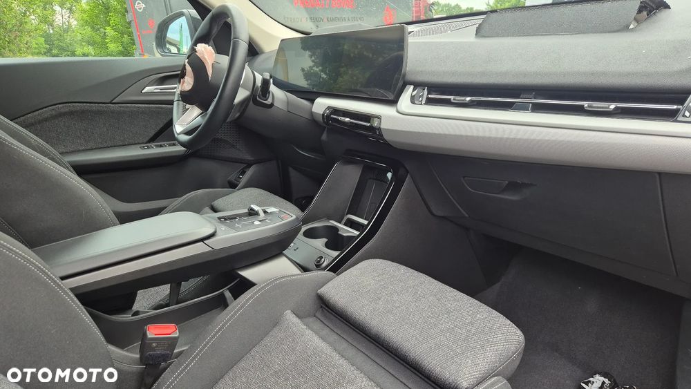 BMW iX1 eDrive20 - 11