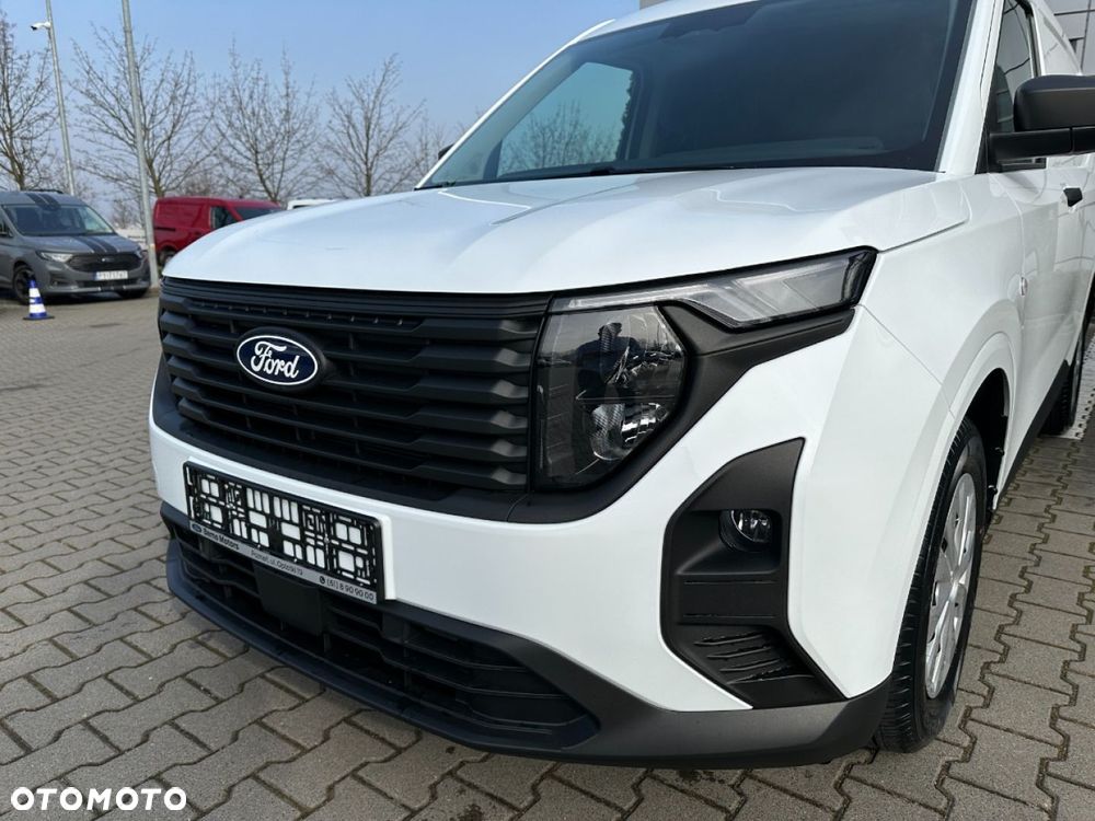 Ford Transit Courier - 4