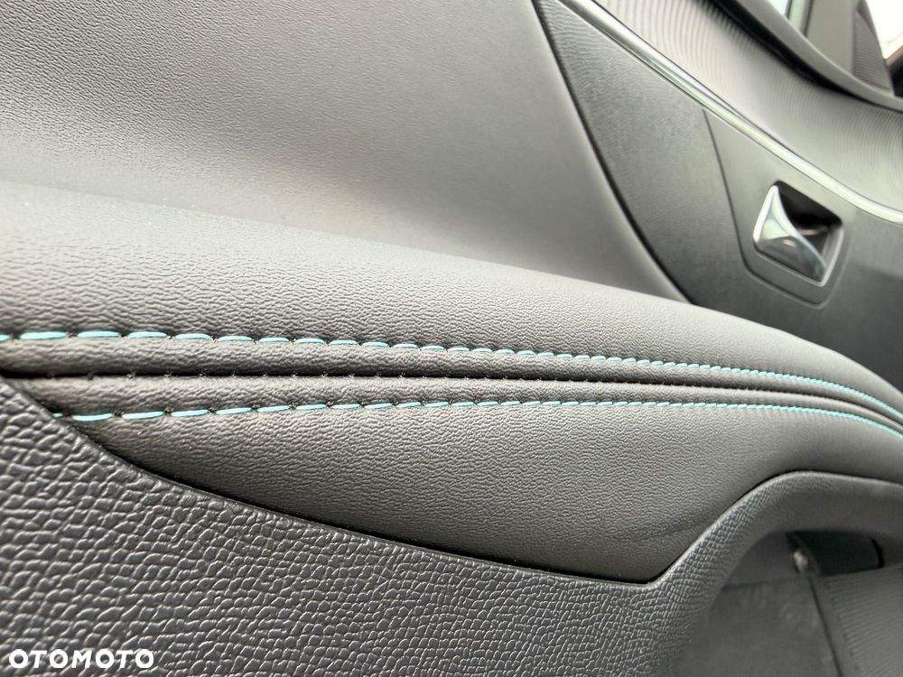 Peugeot 3008 1.2 PureTech GPF Allure S&S - 21