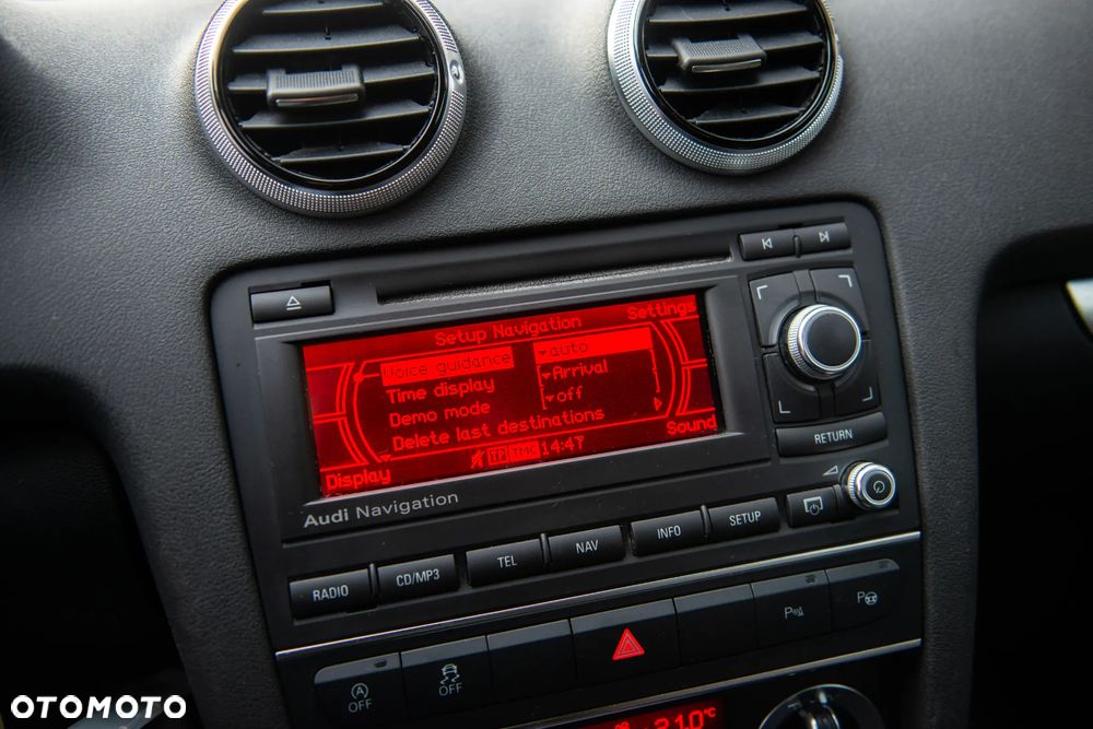 Audi A3 Sportback 1.6 TDI DPF Ambiente - 34