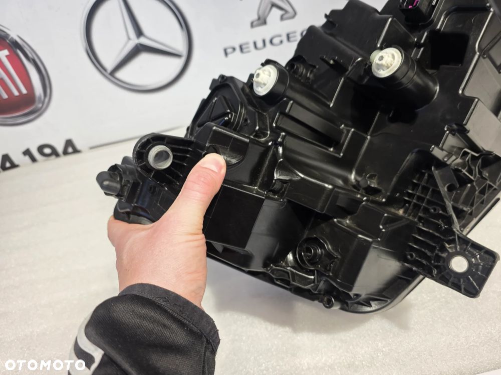 SKODA ENYAQ 5LB LEWA LAMPA FULL LED CRYSTAL LIGHTING , NR 5LB941015 , NR AUKCJI LPP230 - 19