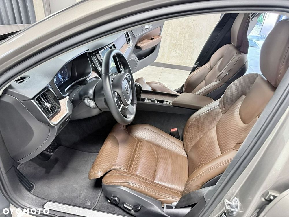 Volvo V60 D3 Inscription - 19
