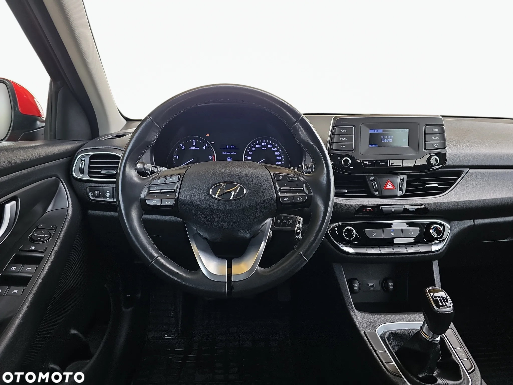 Hyundai i30 1.6 D Classic + - 26