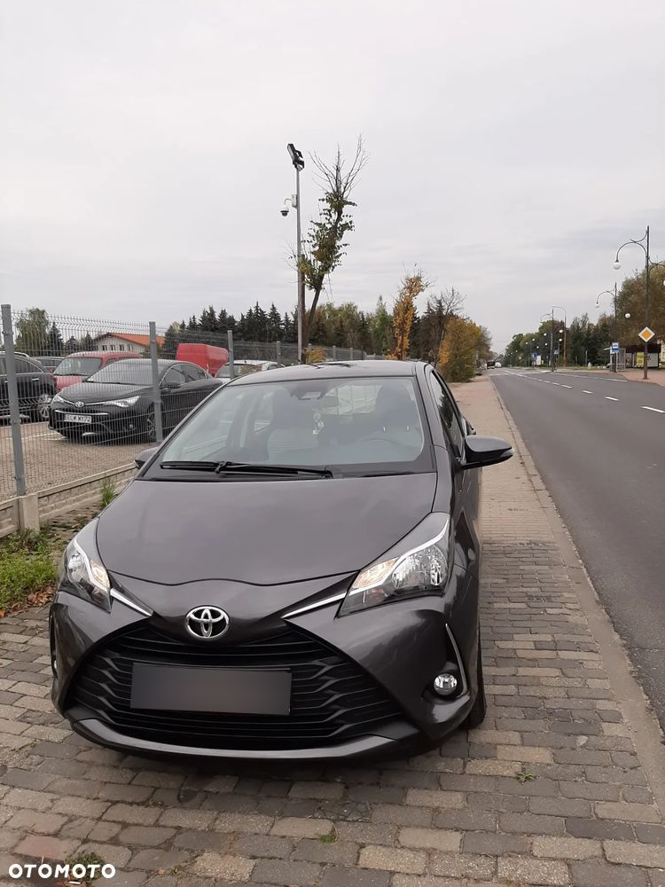 Toyota Yaris 1.5 Premium - 1