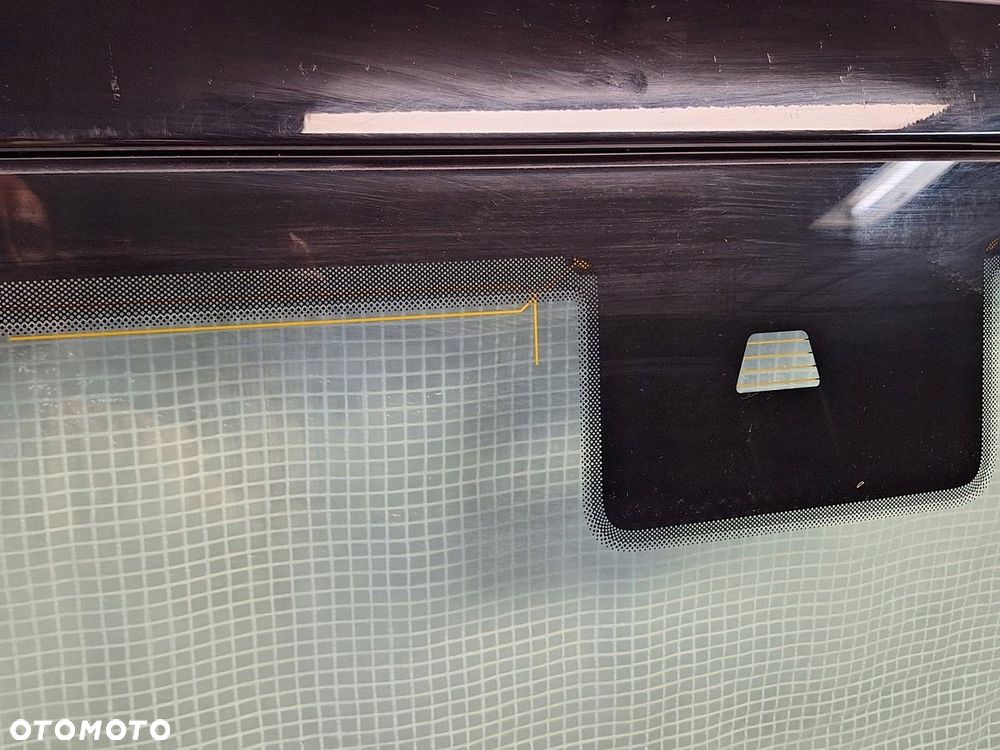 jeep wrangler jl  18-  szyba przod  ramka szyby 22r. orginal . demont - 7