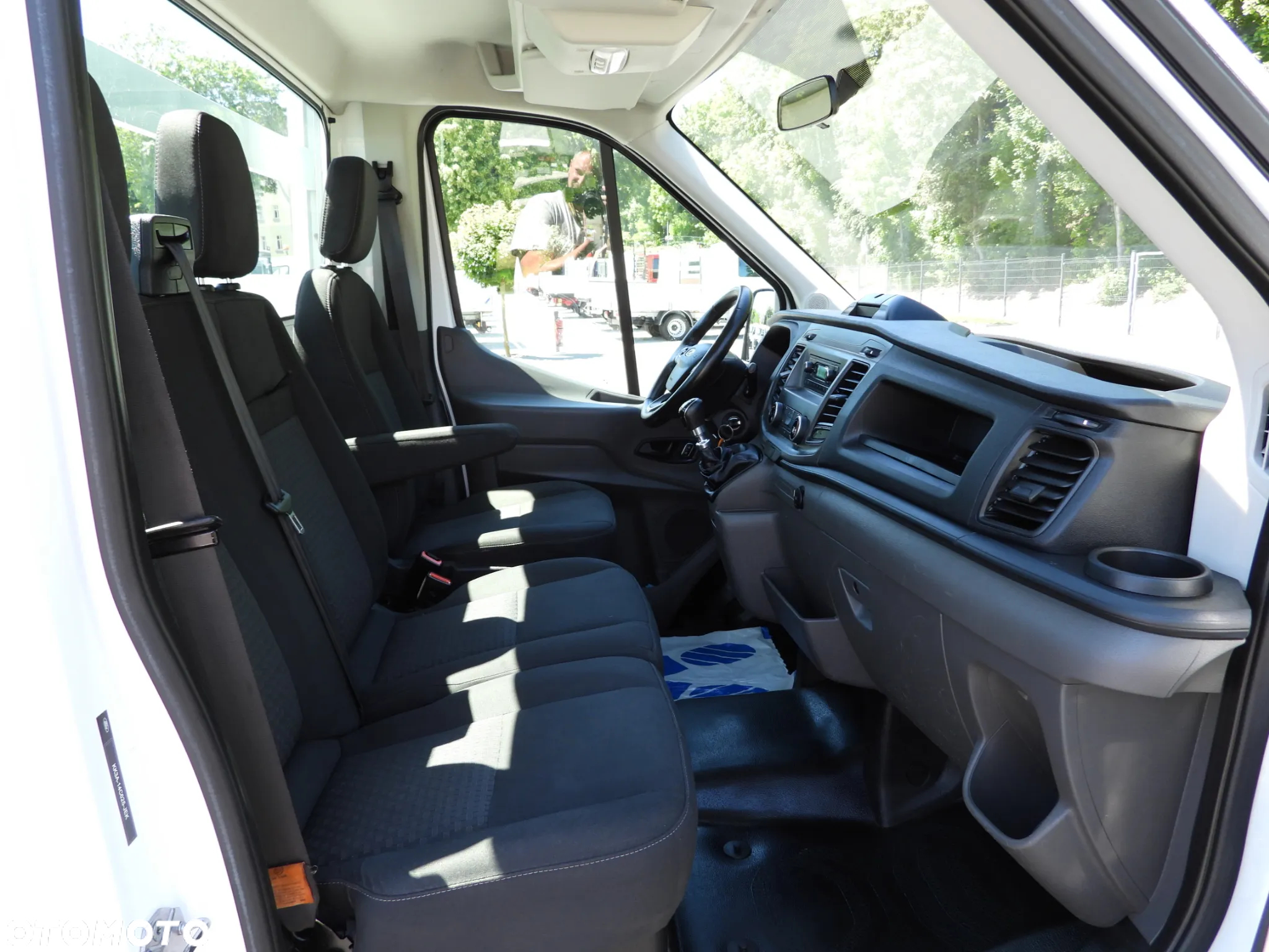Ford TRANSIT SKRZYNIA 10 PALET PNEUMATYKA KLIMA 160KM - 30