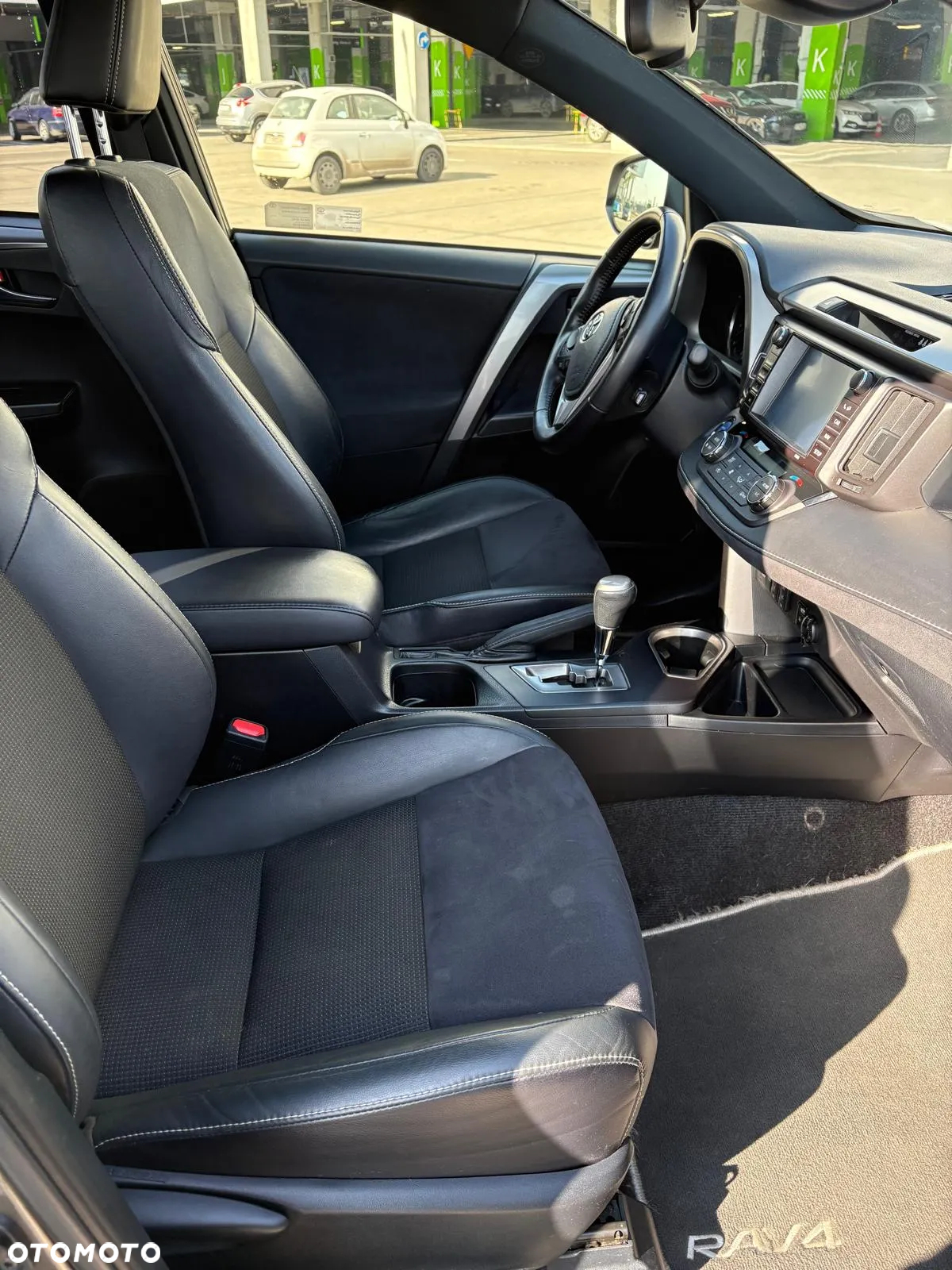 Toyota RAV4 Hybrid Style 4x4 - 23
