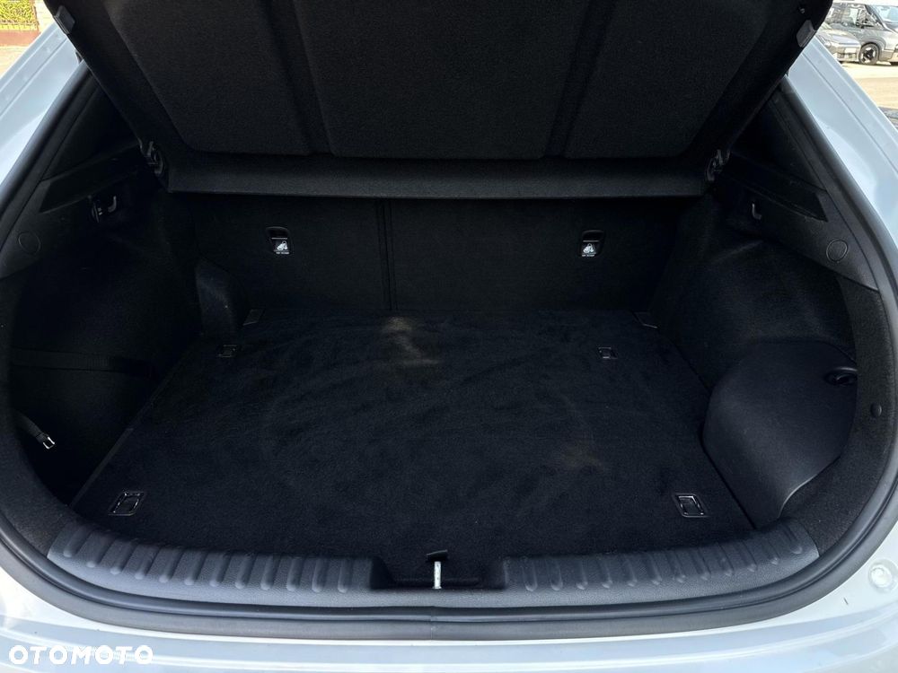 Kia XCeed 1.6 GDI PHEV L DCT - 18