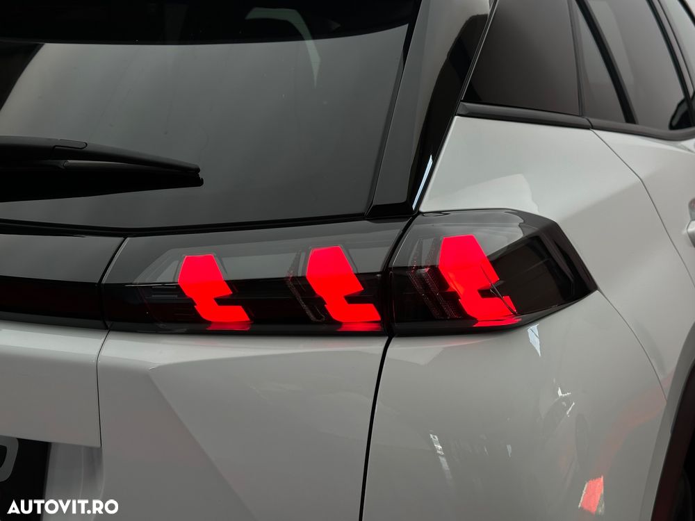 Peugeot 2008 PureTech 130 EAT8 Allure - 37