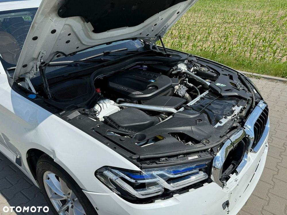 BMW Seria 5 520d Luxury Line sport - 8